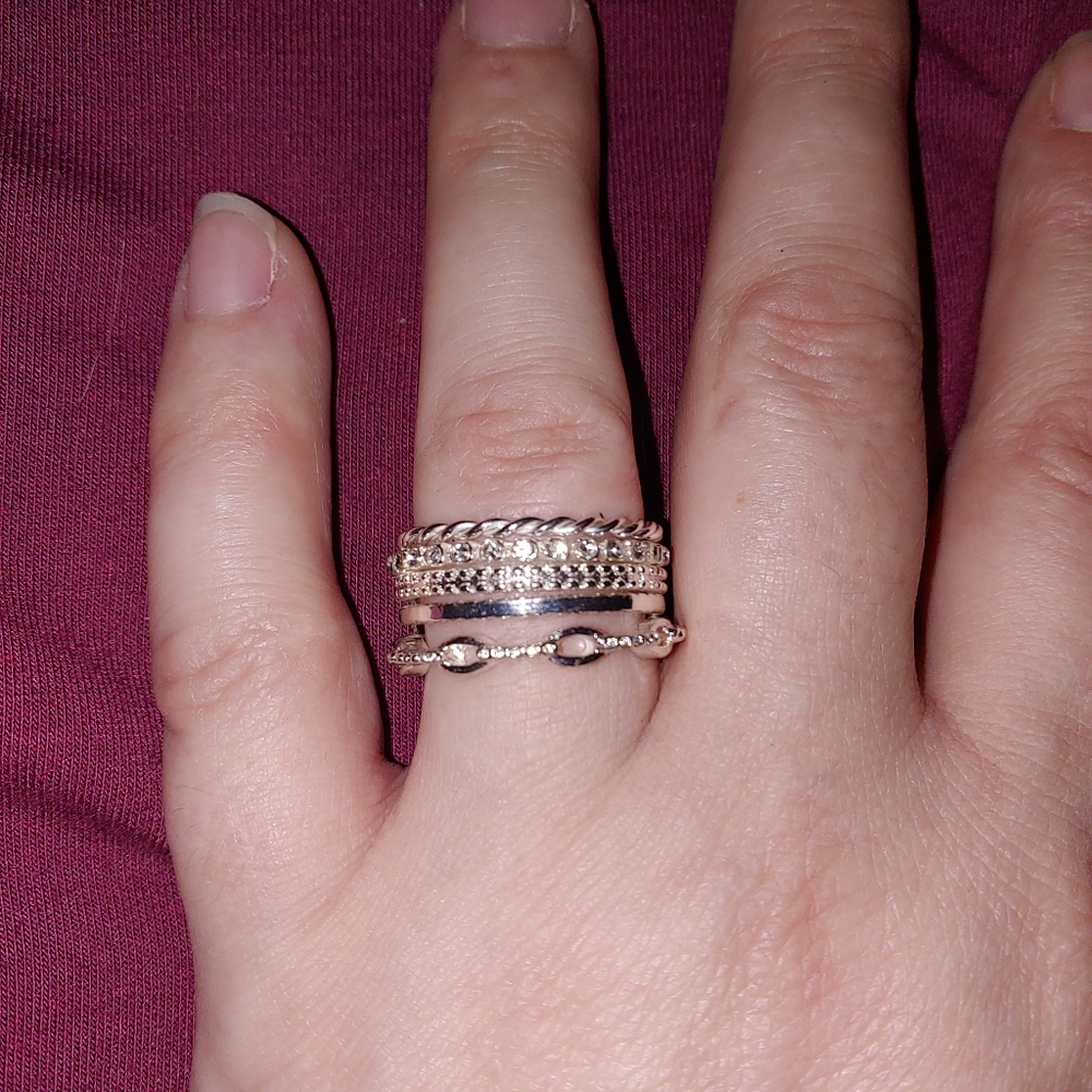New! 5 Silver Stackable Ring Set - Picture 4 of 5